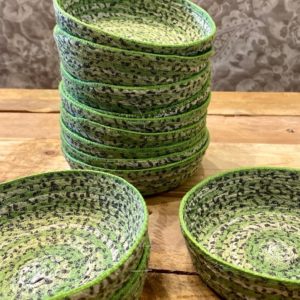 Set 6 cestitos pan artesanales verdes claros con beige