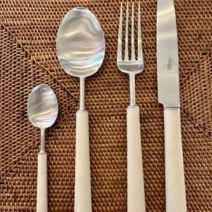 Cubertería Ebony Ivory 115 piezas